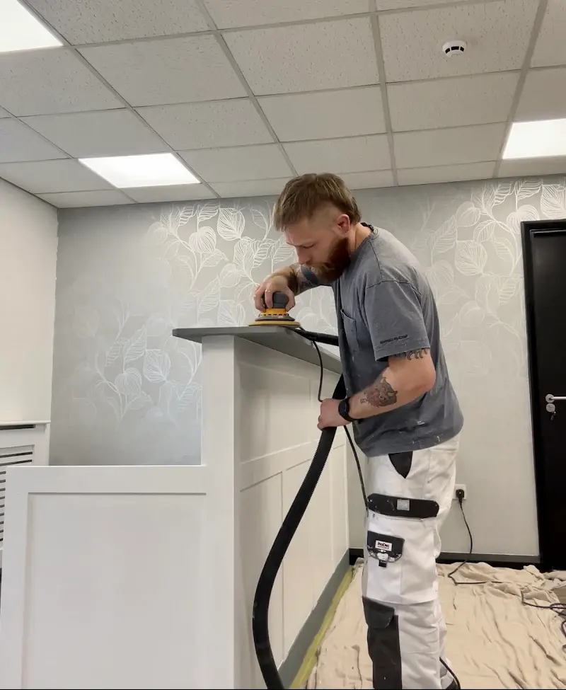 reece hamilton at work preparing a job for spraying in bedfordshire